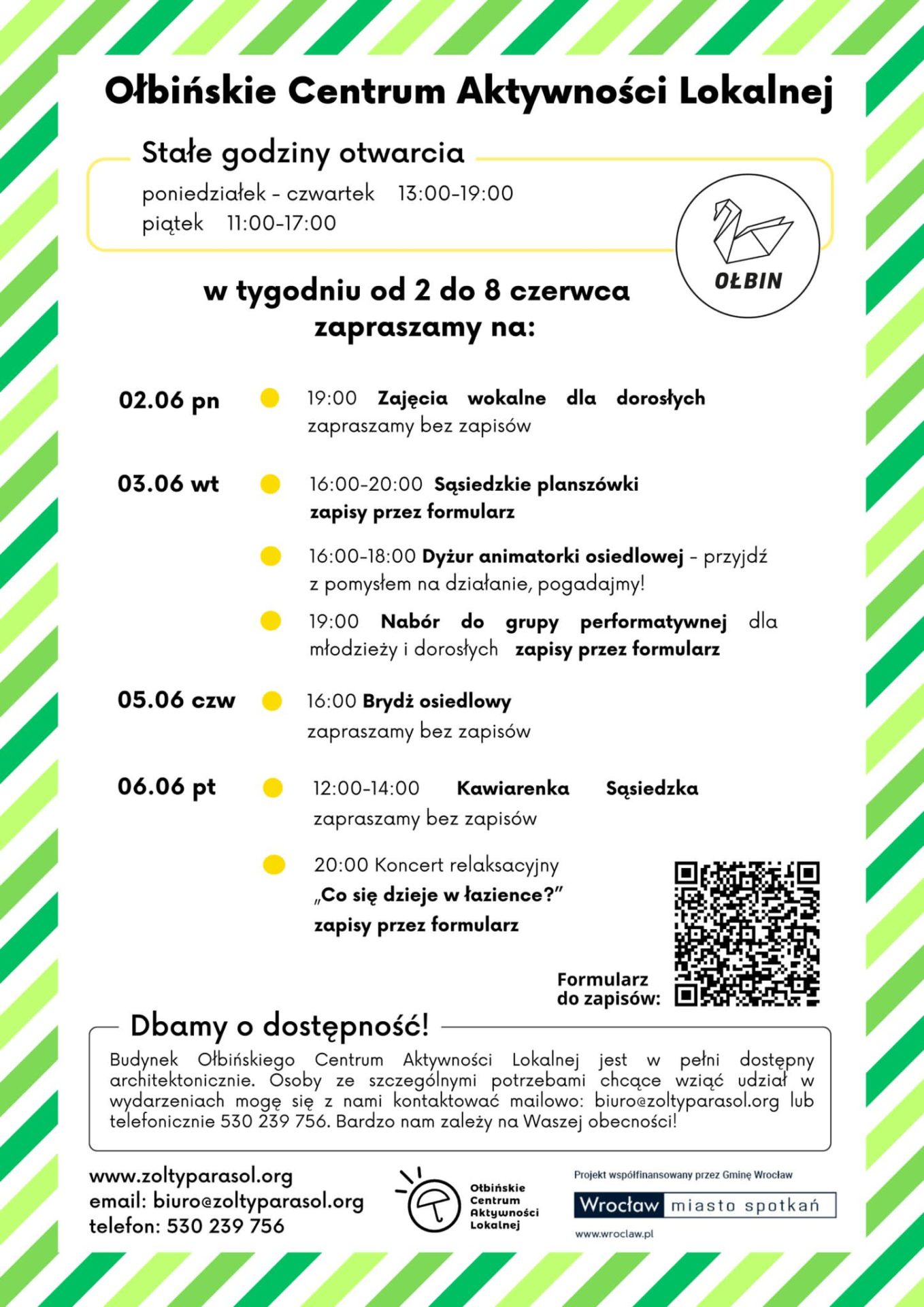 obraz tablica informacyjna białe tło na niej czarna czcionka ołbińskie centrum aktywności lokalnej wraz z opisem wydarzeń